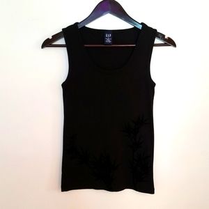 Black cotton tank top with velvet leaf hem detail Small